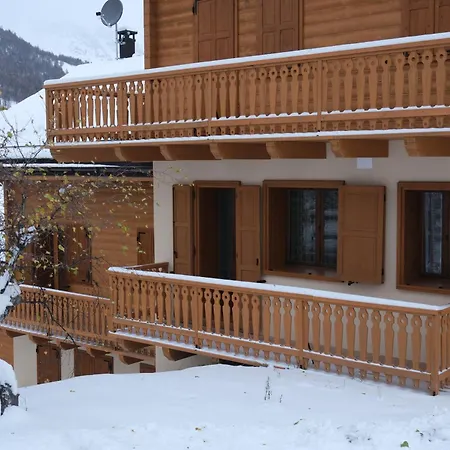 Gembro-teola Apartment